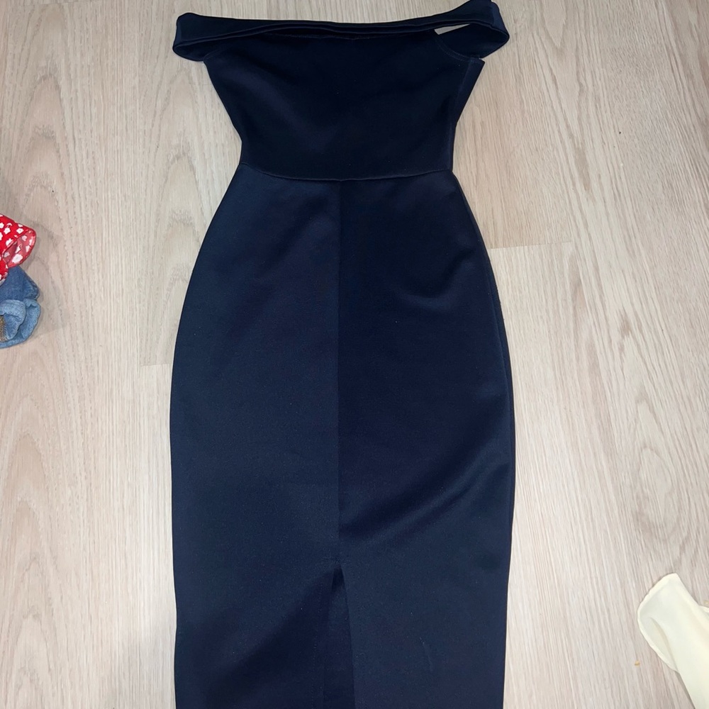 Off-Shoulder Deep V-Neck Bodycon Midi Dress - Navy - Picture 2 of 4